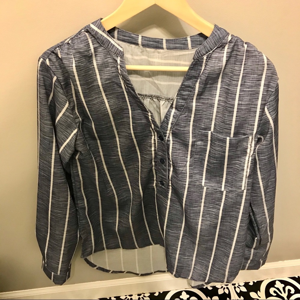 Striped V Neck - Picture 6 of 8